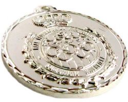 Medalla diamantada y bañada en plata